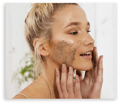 Facial Scrub Recipes Gives You Beautiful, Glowing Skin